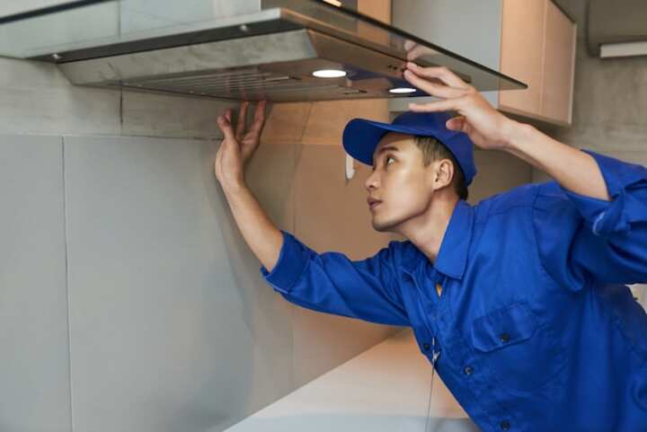 Expert Basement Flood Cleanup Services in Bradenton Disinfecting and Water Damage Restoration